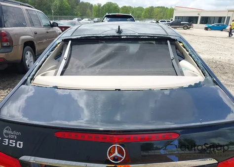 2011 Mercedes-Benz E 350 z USA, uszkodzony, nr VIN WDDKJ5GB8BF105563